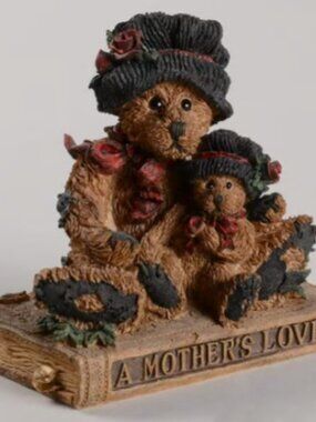 Simone De Bearvoire & Her Mom - 2001 - Bearstone Collection by Boyds Bears BOXED